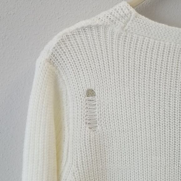 Distressed Sweater - Picture 6 of 6